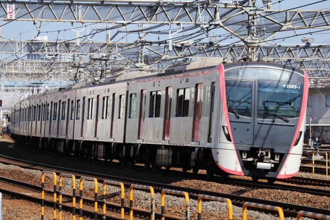 鉄道フォト・写真：東京都交通局5500形電車 5505-1 金沢文庫駅 鉄道フォト・写真 by masakiさん - 撮影日 2024/02/12 11:08