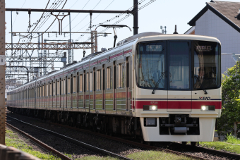 京王電鉄 8758 (京王8000系) 車両ガイド | レイルラボ(RailLab)