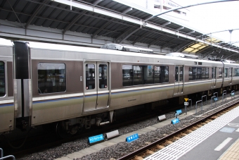JR西日本 サハ223形 サハ223-2050 鉄道フォト・写真 by shikoku_masaさん 高松駅 (香川県)：2008年01月25日12時ごろ