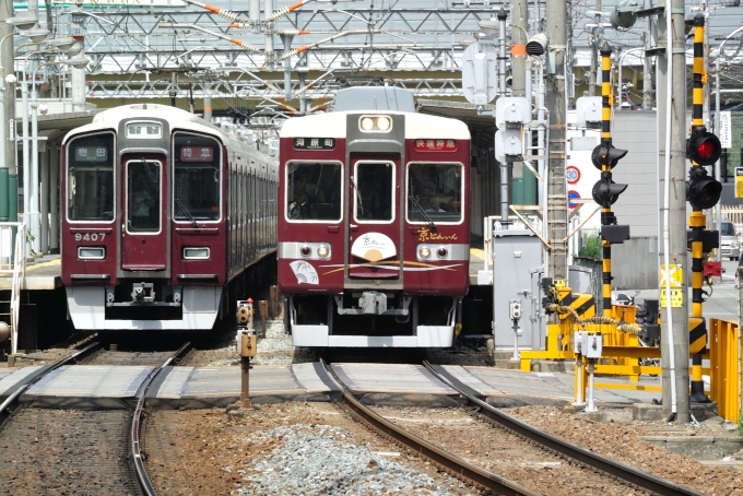 鉄道フォト・写真：阪急電鉄 阪急6300系電車 6454 南方駅 (大阪府) 鉄道フォト・写真 by kaz787さん - 撮影日 2013/07/06 09:59