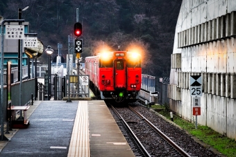 JR西日本 キハ47-1106 鉄道フォト・写真 by hd乗りさん 餘部駅：2019年02月17日17時ごろ