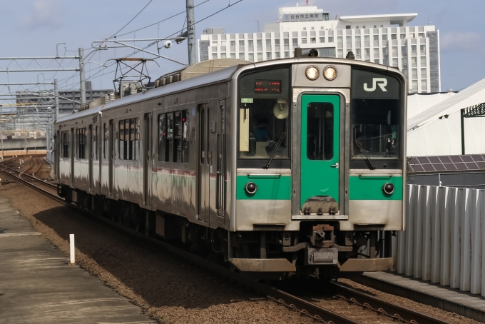 JR東日本 クハ700形 クハ700-1511 鉄道フォト・写真 by shingenさん 長町駅 (JR)：2017年10月08日11時ごろ
