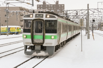 JR北海道 クモハ721形 クモハ721-2 鉄道フォト・写真 by shingenさん 白石駅 (北海道|JR)：2014年11月15日11時ごろ