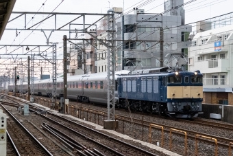 JR東日本 国鉄EF64形電気機関車 EF64 37 鉄道フォト・写真 by shingenさん 綾瀬駅 (東京メトロ)：2019年05月06日05時ごろ