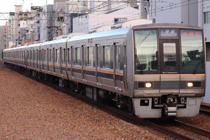 鉄道フォト・写真：JR西日本207系電車 クハ206-1068 さくら夙川駅 鉄道フォト・写真 by BOEING737MAX-8さん - 撮影日 2023/09/01 17:13