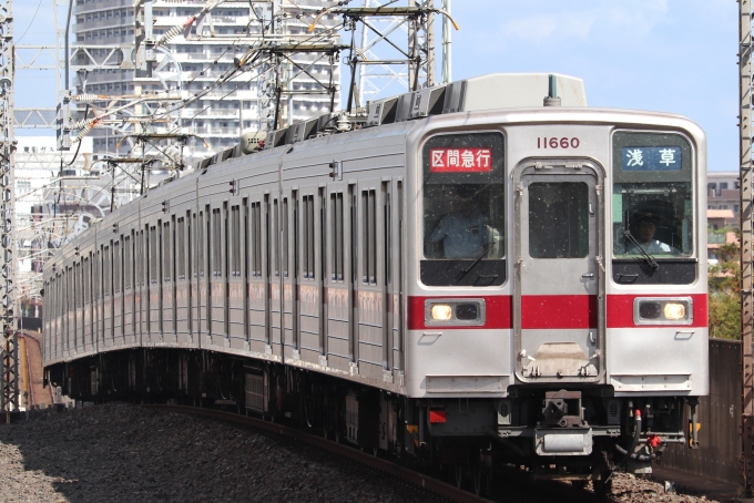 鉄道フォト・写真：東武鉄道 東武10000系電車 11660 新越谷駅 鉄道フォト・写真 by BOEING737MAX-8さん - 撮影日 2023/09/12 09:17