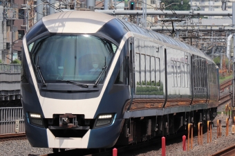 JR東日本 クロE260形 クロE260-2 鉄道フォト・写真 by BOEING737MAX-8さん 浦和駅：2021年05月24日10時ごろ