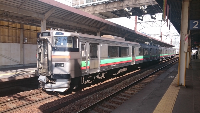 鉄道フォト・写真：JR北海道731系電車  クハ731-209 新札幌駅 鉄道フォト・写真 by 北の愛虎さん - 撮影日 2015/05/11 14:40