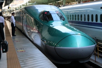 JR東日本 E523形(T1c) E523-17 鉄道フォト・写真 by eighlaceさん 東京駅 (JR)：2019年10月23日11時ごろ
