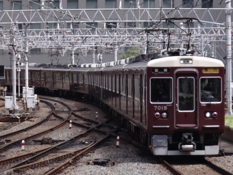 7015F 鉄道フォト・写真