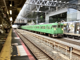 JR西日本 クハ111形 クハ111-5713 鉄道フォト・写真 by てばどめさん 京都駅 (JR)：2021年08月16日17時ごろ