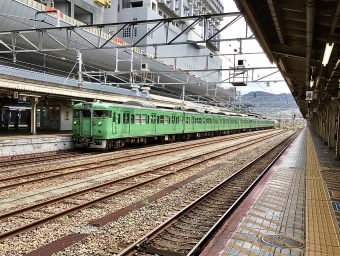 JR西日本 クハ111形 クハ111-5766 鉄道フォト・写真 by てばどめさん 京都駅 (JR)：2021年08月23日10時ごろ