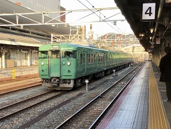 JR西日本 クハ111形 クハ111-7758 鉄道フォト・写真 by てばどめさん 京都駅 (JR)：2022年02月28日17時ごろ