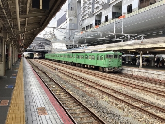 JR西日本 クハ111形 クハ111-5713 鉄道フォト・写真 by てばどめさん 京都駅 (JR)：2022年03月28日13時ごろ