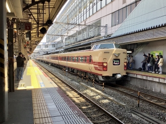 JR西日本 クロ381形 クロ381-141 鉄道フォト・写真 by 漬芝さん 岡山駅：2022年04月10日10時ごろ