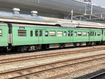 JR西日本 モハ113形 モハ113-7703 鉄道フォト・写真 by てばどめさん 京都駅 (JR)：2022年04月08日11時ごろ