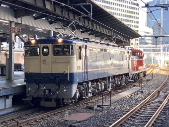 JR西日本 国鉄EF65形電気機関車 EF65-1135 鉄道フォト・写真 by てばどめさん 大阪駅：2022年10月02日14時ごろ