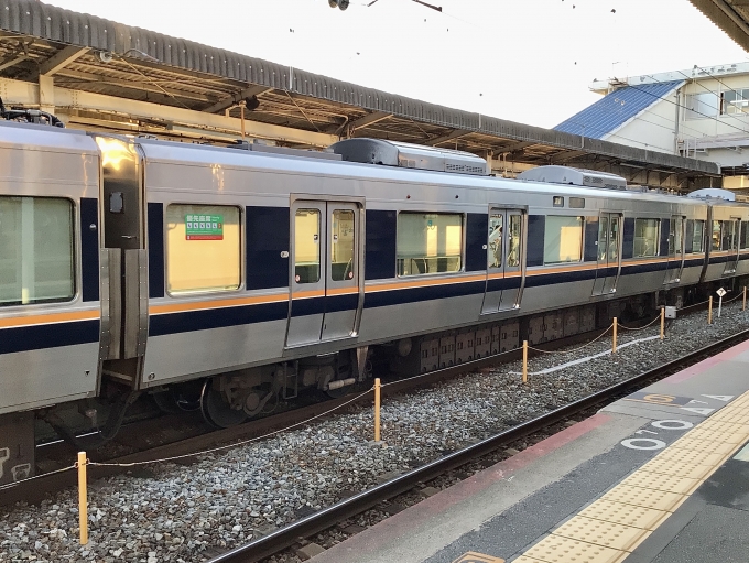 JR西日本 モハ320形 モハ320-4 鉄道フォト・写真 by てばどめさん 西明石駅：2022年10月20日16時ごろ