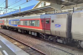 JR四国 2450形 2460 鉄道フォト・写真 by てばどめさん 松山駅 (愛媛県)：2023年08月28日09時ごろ