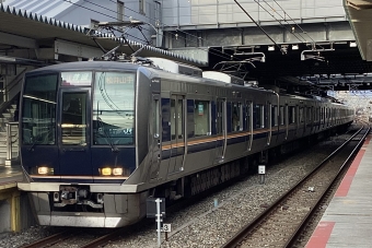 JR西日本 クモハ321形 クモハ321-32 鉄道フォト・写真 by てばどめさん 尼崎駅 (JR)：2023年12月18日07時ごろ