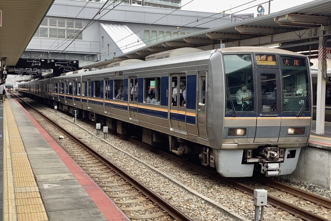 鉄道フォト・写真：JR西日本207系電車 クハ207-103 尼崎駅 (JR) 鉄道フォト・写真 by てばどめさん - 撮影日 2023/06/26 08:12