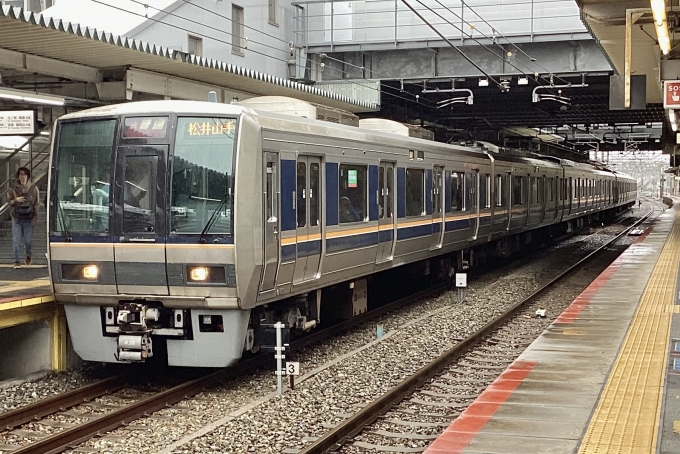 鉄道フォト・写真：JR西日本207系電車 クハ207-107 尼崎駅 (JR) 鉄道フォト・写真 by てばどめさん - 撮影日 2024/05/13 07:59