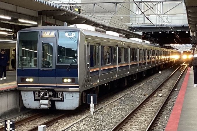 鉄道フォト・写真：JR西日本207系電車 クハ206-1051 尼崎駅 (JR) 鉄道フォト・写真 by てばどめさん - 撮影日 2024/03/08 06:52