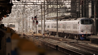 JR西日本281系電車 鉄道フォト・写真 by てばどめさん 京都駅 (JR)：2023年01月27日08時ごろ