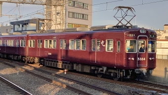 阪急電鉄 阪急5300系電車 5300形(Mc) 5324 鉄道フォト・写真 by てばどめさん 茨木市駅：2024年02月10日16時ごろ