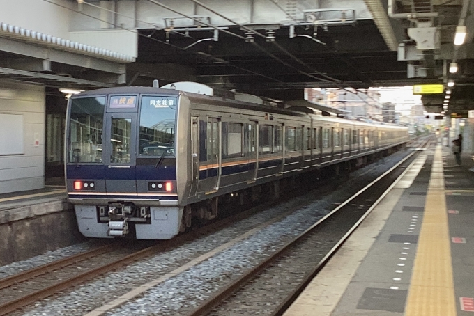 鉄道フォト・写真：JR西日本207系電車 クハ206-1024 野崎駅 (大阪府) 鉄道フォト・写真 by てばどめさん - 撮影日 2023/07/29 18:18