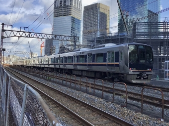 JR西日本 クモハ320形 クモハ320-23 鉄道フォト・写真 by てばどめさん 大阪駅：2023年01月21日10時ごろ