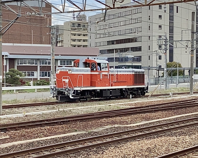 鉄道フォト・写真：JR西日本 国鉄DE10形ディーゼル機関車 DE10 1118 西大路駅 鉄道フォト・写真 by てばどめさん - 撮影日 2023/04/16 14:28