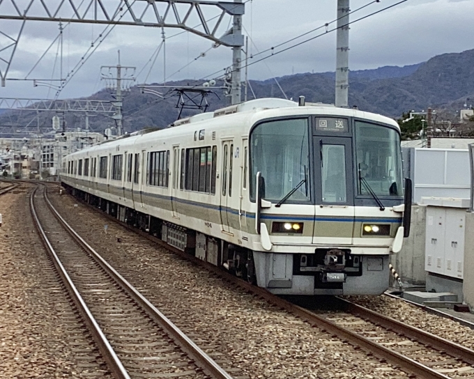 鉄道フォト・写真：JR西日本221系電車 クモハ221-45 さくら夙川駅 鉄道フォト・写真 by てばどめさん - 撮影日 2024/02/22 15:34