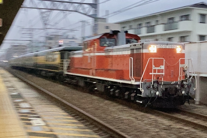 鉄道フォト・写真：JR西日本 国鉄DD51形ディーゼル機関車 DD51 1192 甲南山手駅 鉄道フォト・写真 by てばどめさん - 撮影日 2024/03/25 18:06