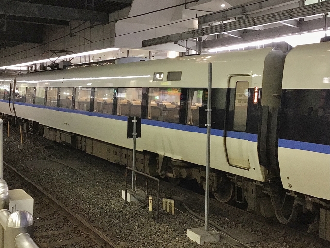 鉄道フォト・写真：JR西日本 683系電車 サハ682-12 大阪駅 鉄道フォト・写真 by てばどめさん - 撮影日 2023/01/02 17:08