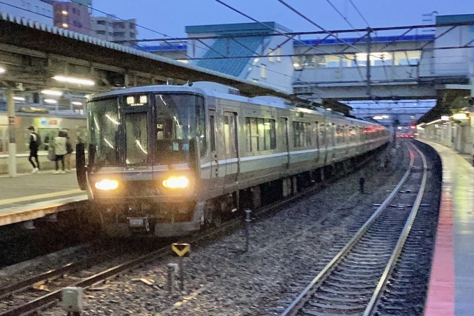 鉄道フォト・写真：JR西日本223系電車 クハ222-1014 西明石駅 鉄道フォト・写真 by てばどめ@プロフをお読み下さいさん - 撮影日 2024/02/29 17:46