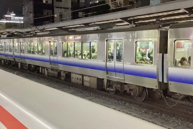 鉄道フォト・写真：JR西日本223系電車 モハ223-2515 京橋駅 (大阪府|JR) 鉄道フォト・写真 by てばどめ@プロフをお読み下さいさん - 撮影日 2024/07/04 20:54