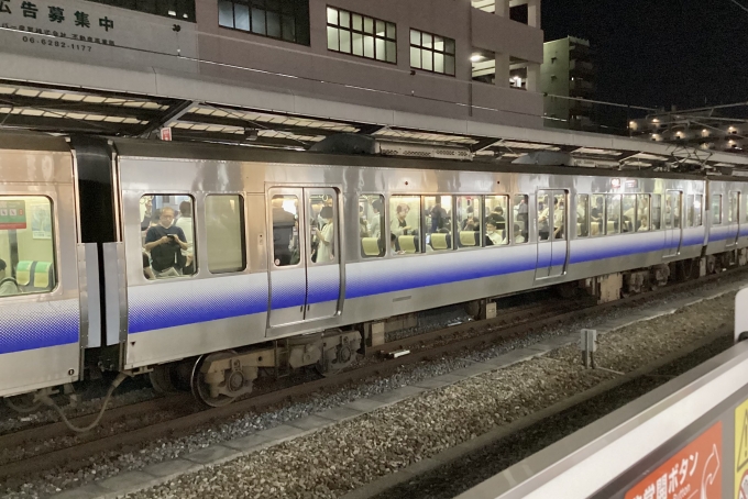 鉄道フォト・写真：JR西日本223系電車 サハ223-14 京橋駅 (大阪府|JR) 鉄道フォト・写真 by てばどめ@プロフをお読み下さいさん - 撮影日 2024/07/04 20:54