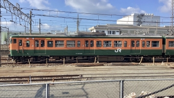 JR西日本 クモハ115形 クモハ115-321 鉄道フォト・写真 by てばどめさん 西明石駅：2024年02月12日08時ごろ