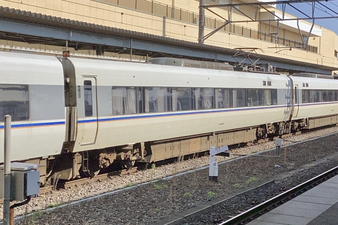 鉄道フォト・写真：JR西日本 681系電車 しらさぎ サハ680-11 長浜駅 鉄道フォト・写真 by てばどめさん - 撮影日 2024/03/15 14:39