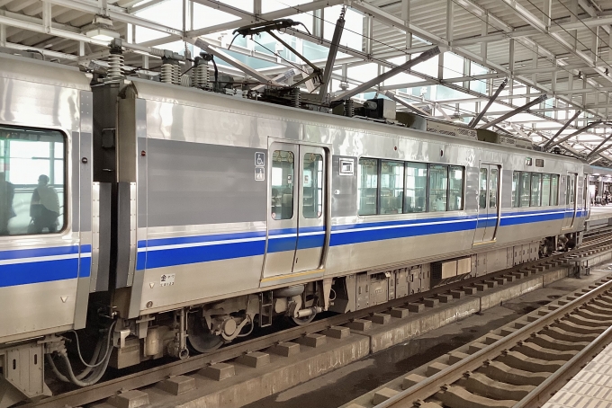 鉄道フォト・写真：JR西日本521系電車 クハ520-44 福井駅 (ハピライン) 鉄道フォト・写真 by てばどめさん - 撮影日 2024/03/10 13:56