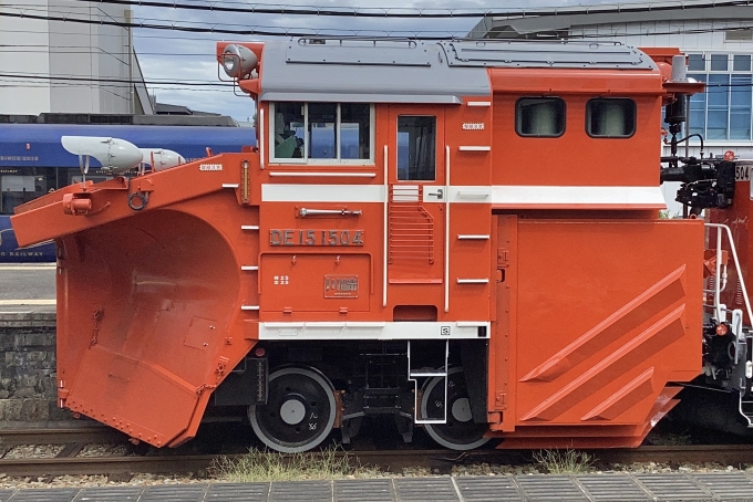 鉄道フォト・写真：JR西日本 国鉄DE15形ディーゼル機関車 DE15 1504 綾部駅 鉄道フォト・写真 by てばどめさん - 撮影日 2023/09/14 10:52