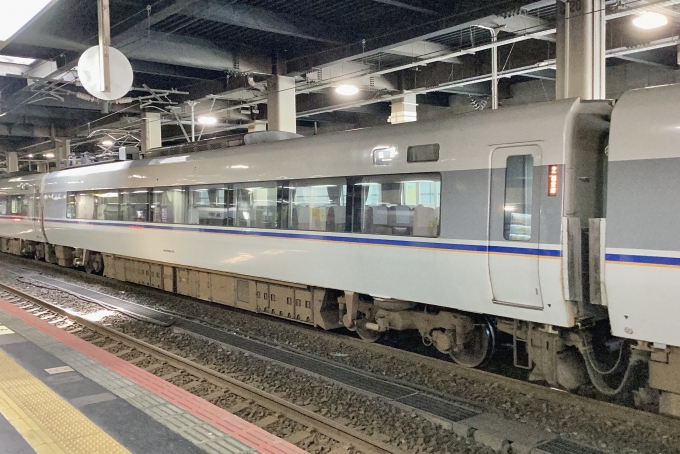 鉄道フォト・写真：JR西日本 681系電車 サハ680-6 金沢駅 (IRいしかわ) 鉄道フォト・写真 by てばどめさん - 撮影日 2023/09/09 13:52