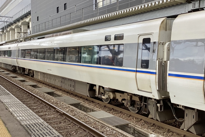 鉄道フォト・写真：JR西日本 681系電車 しらさぎ モハ681-2002 芦原温泉駅 (ハピライン) 鉄道フォト・写真 by てばどめさん - 撮影日 2024/03/10 16:26