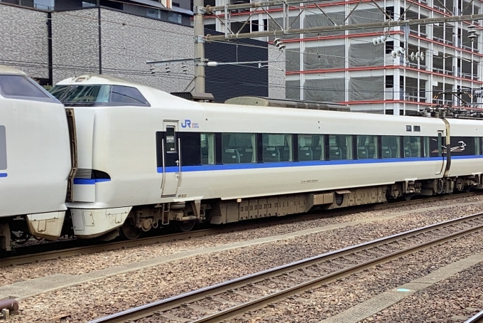 鉄道フォト・写真：JR西日本 683系電車 クモハ683-5504 金沢駅 (IRいしかわ) 鉄道フォト・写真 by てばどめさん - 撮影日 2024/03/14 11:27