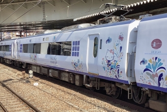 JR西日本 モハ281形 「ハローキティ はるか号」で行く 新見・岡山 モハ281-4 鉄道フォト・写真 by てばどめさん 西明石駅：2023年10月28日09時ごろ