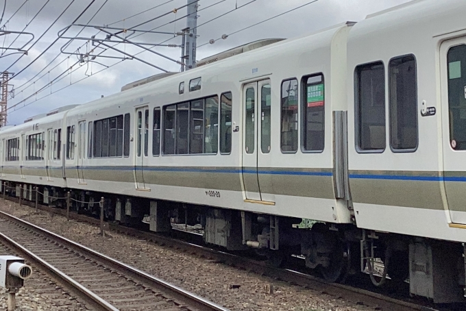 鉄道フォト・写真：JR西日本221系電車 サハ220-20 西明石駅 鉄道フォト・写真 by てばどめさん - 撮影日 2024/02/22 10:56