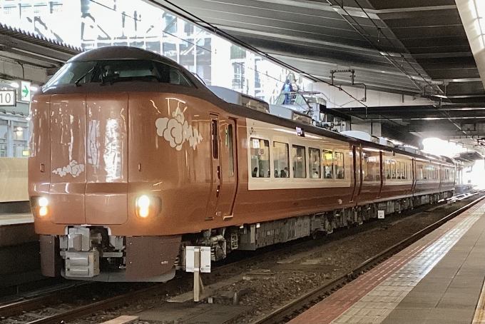 鉄道フォト・写真：JR西日本273系電車  クモハ273-3 大阪駅 鉄道フォト・写真 by てばどめさん - 撮影日 2024/02/10 14:20