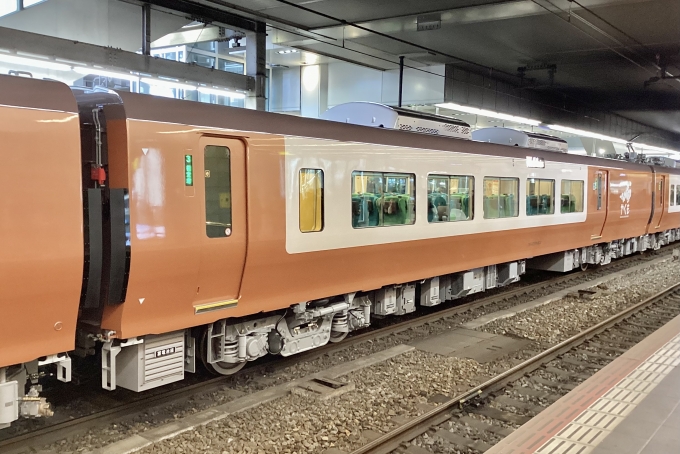 鉄道フォト・写真：JR西日本273系電車  モハ272-103 大阪駅 鉄道フォト・写真 by てばどめさん - 撮影日 2024/02/12 12:18