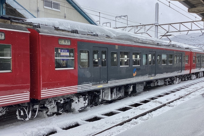 鉄道フォト・写真：しなの鉄道115系電車 モハ114-1048 妙高高原駅 (えちごトキめき鉄道) 鉄道フォト・写真 by てばどめさん - 撮影日 2024/03/13 10:51